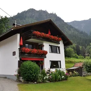 Haus Robert Wagner Apartment